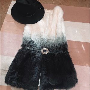Western style fur vest 🤠